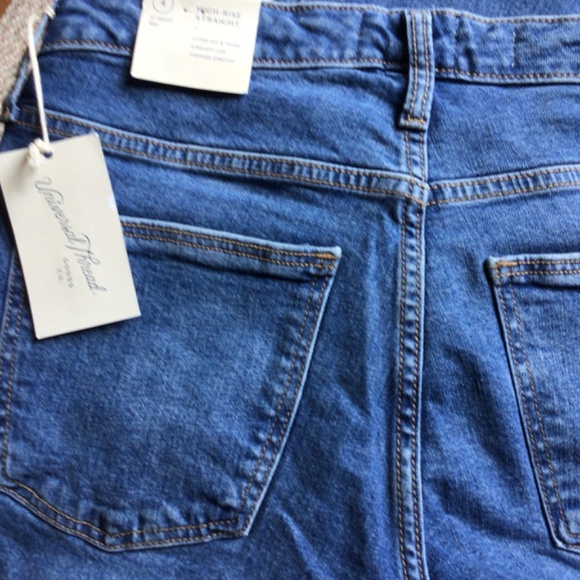 NWT Universal Thread High Rise Straight Vintage Stretch Jeans 4/27 - Picture 2 of 7